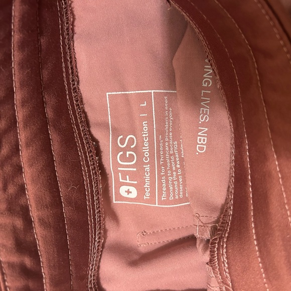 Mauve Figs Scrubs Set with Jogger Pants Large - Picture 4 of 4